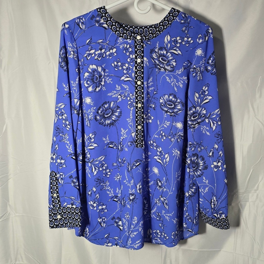 Talbots Womens Blue Floral cottage coquette Henley Blouse Large Geometric